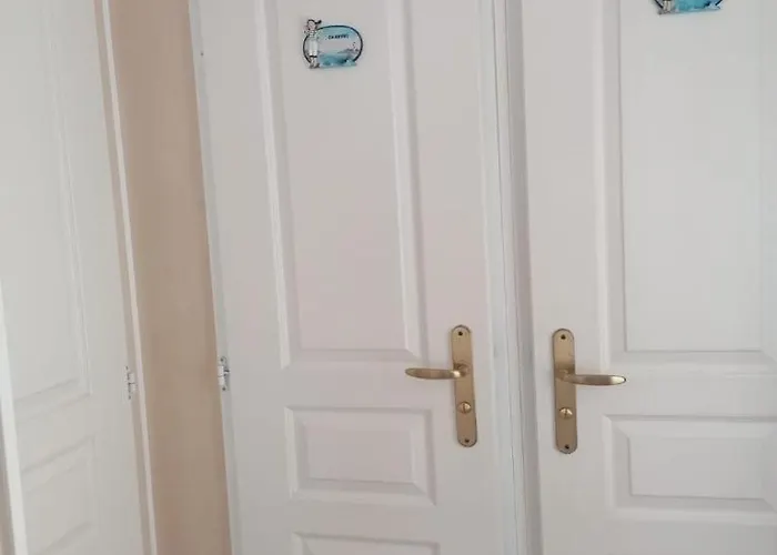 Mobilhome 40 M2 Climatise, Domaine La Lande مكان تخييم