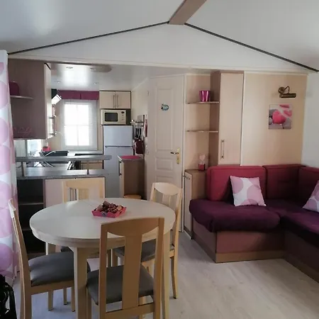 Camping Mobilhome 40 M2 Climatise, Domaine La Lande